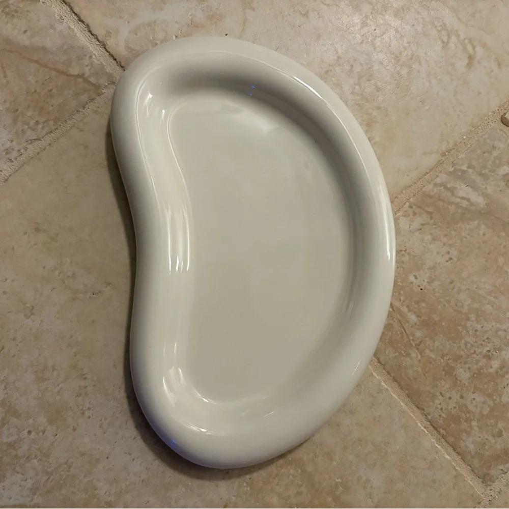 Levaway Ceramic Jewelry Vanity Bathroom Tray White Kidney Bean Shaped New